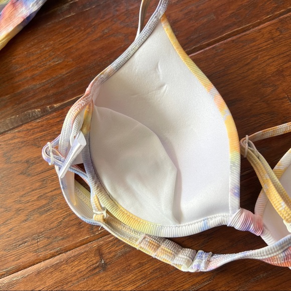 Body Glove Bikini Top and matching Cover Up Dress - Picture 4 of 5